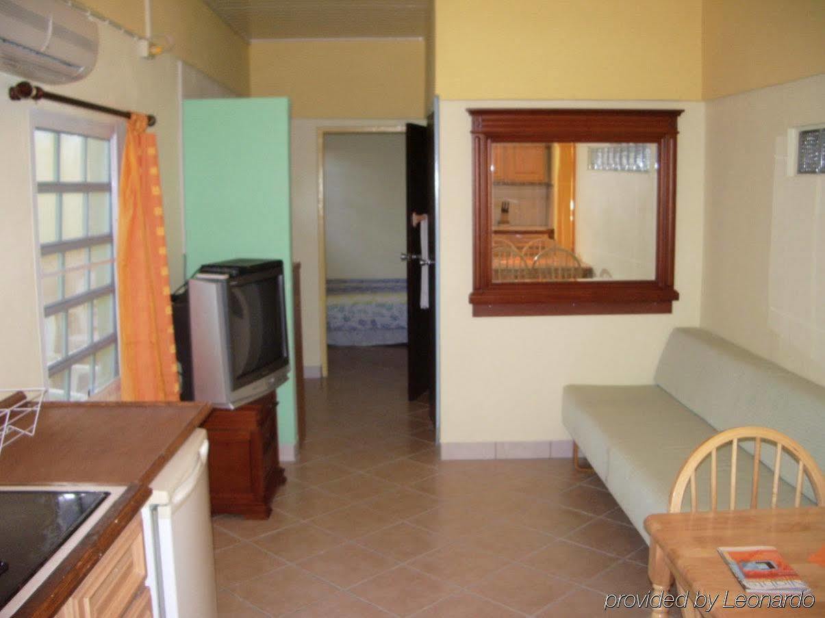 סימפסון ביי Azure Hotel And Art Studio מראה חיצוני תמונה